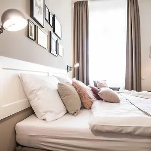 Place And Comfort Apartament