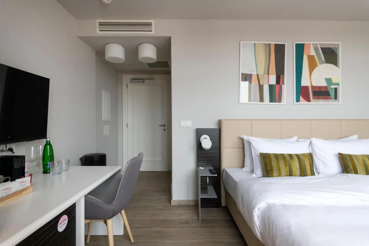 Numa Prague Poise Aparthotel 4*,